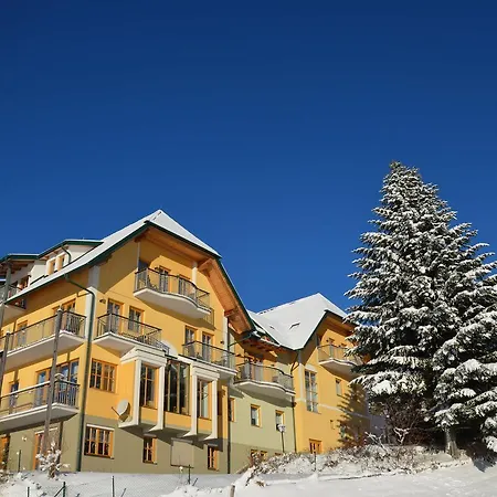 Han/Misafirhane Wildwiesenhof Miesenbach (Styria)