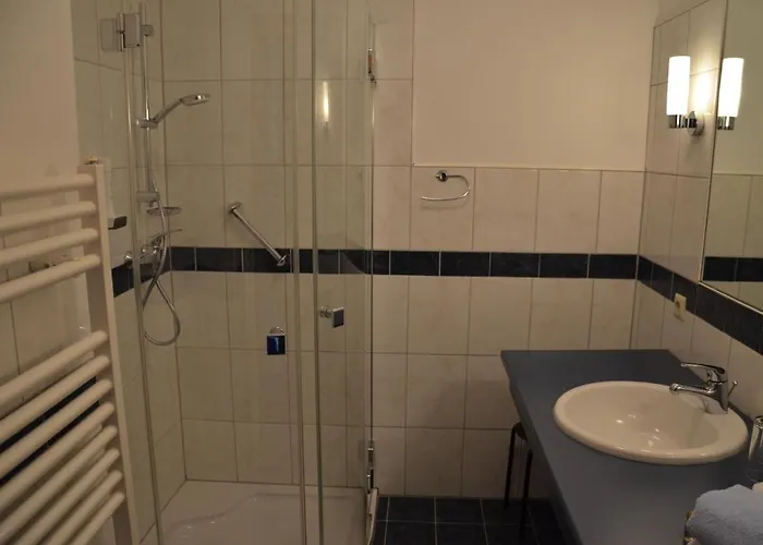 Wildwiesenhof Мини-отель Miesenbach (Styria)